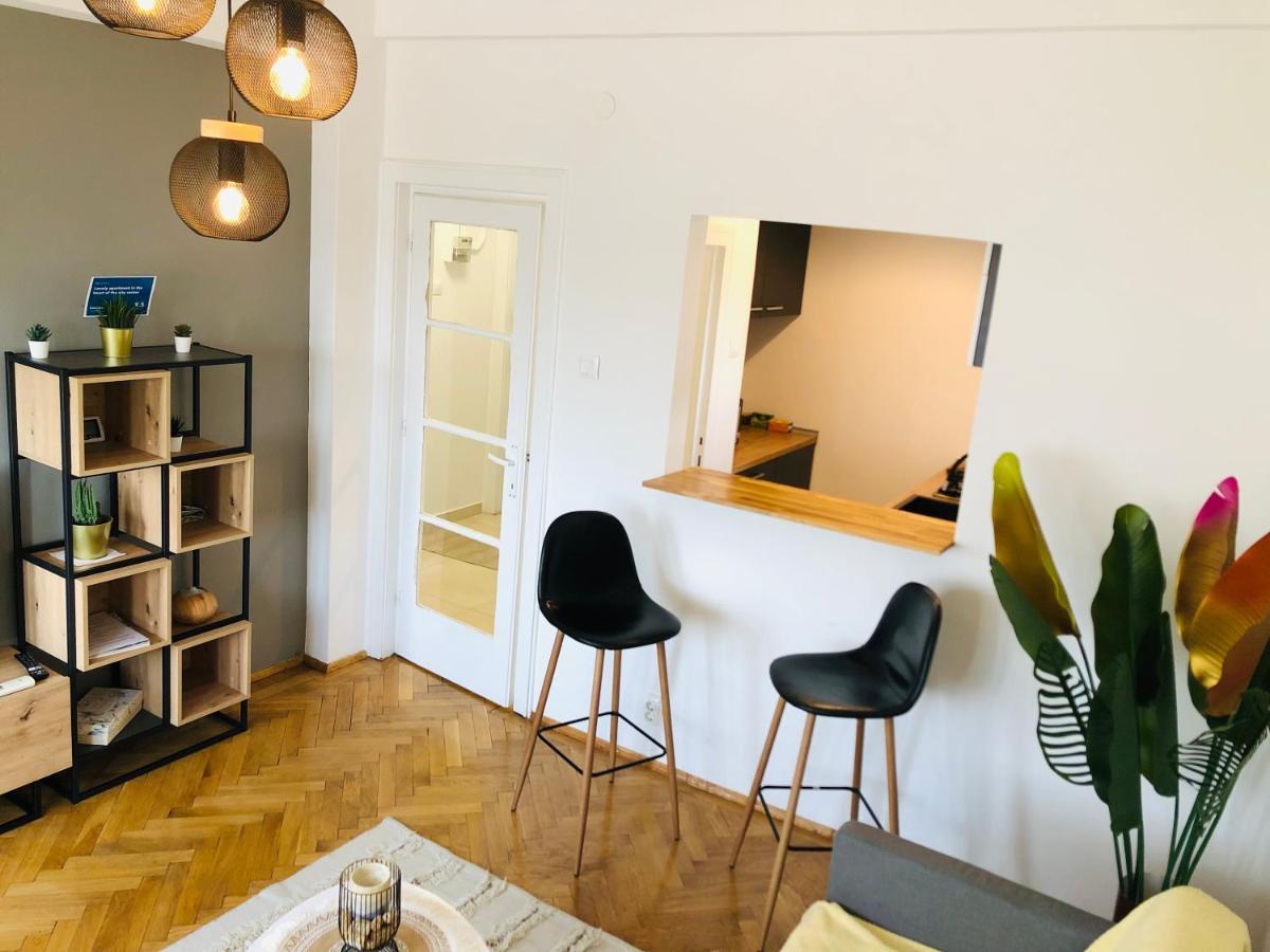 Lovely Studio Bukarest Eksteriør billede