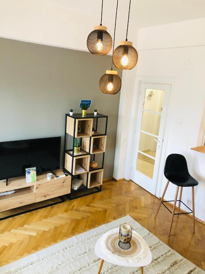 Lovely Studio Bukarest Eksteriør billede